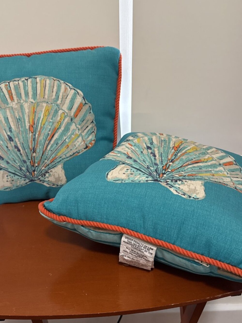 2 Alan & Roth TJ3F302A Scallop - Teal Indoor & Outdoor Throw Pillow- 22 x 22 in.